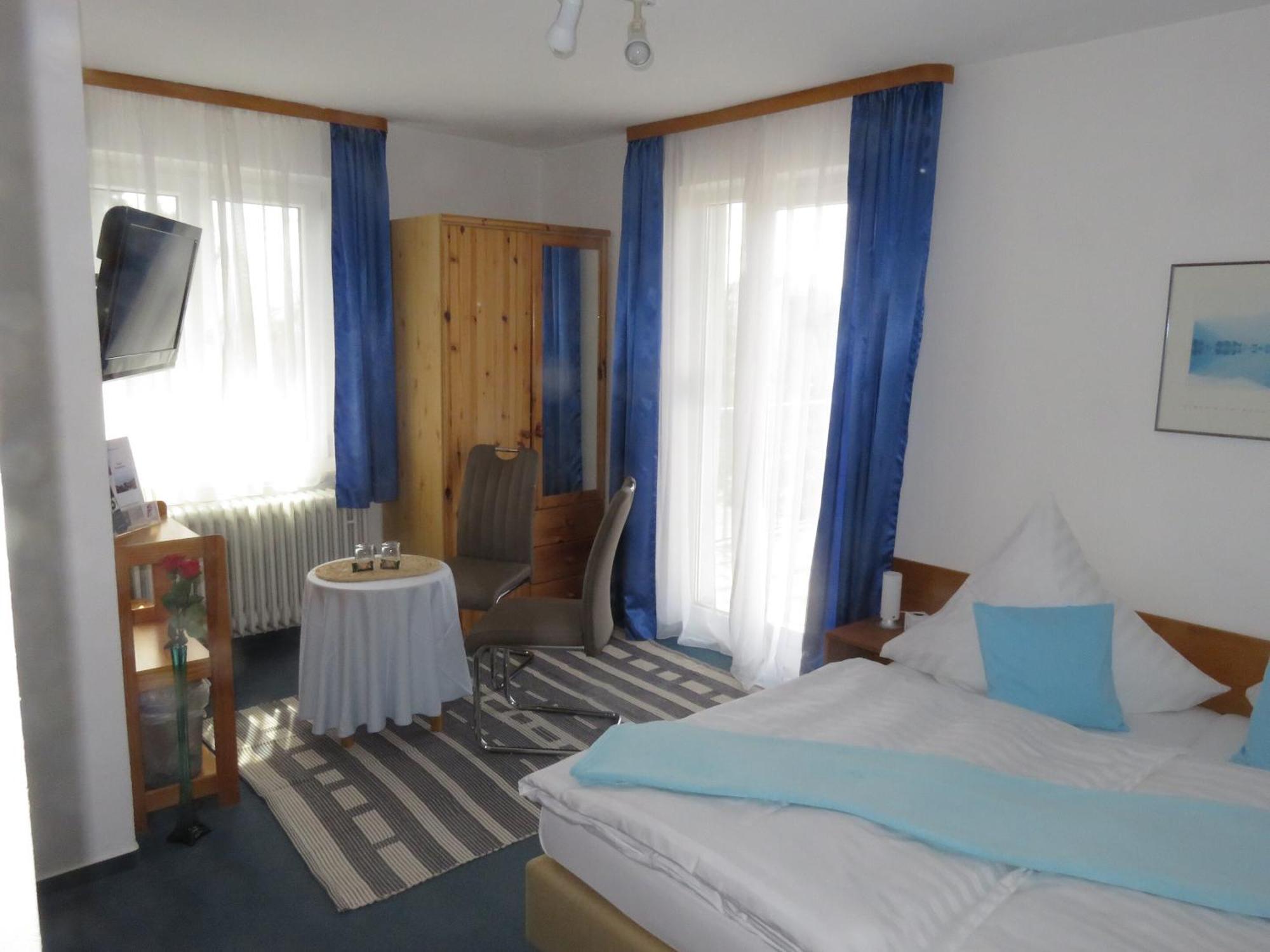 Pension Säntisblick Meersburg Zimmer foto
